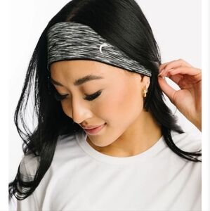 Zyia Dotted Lines Headband